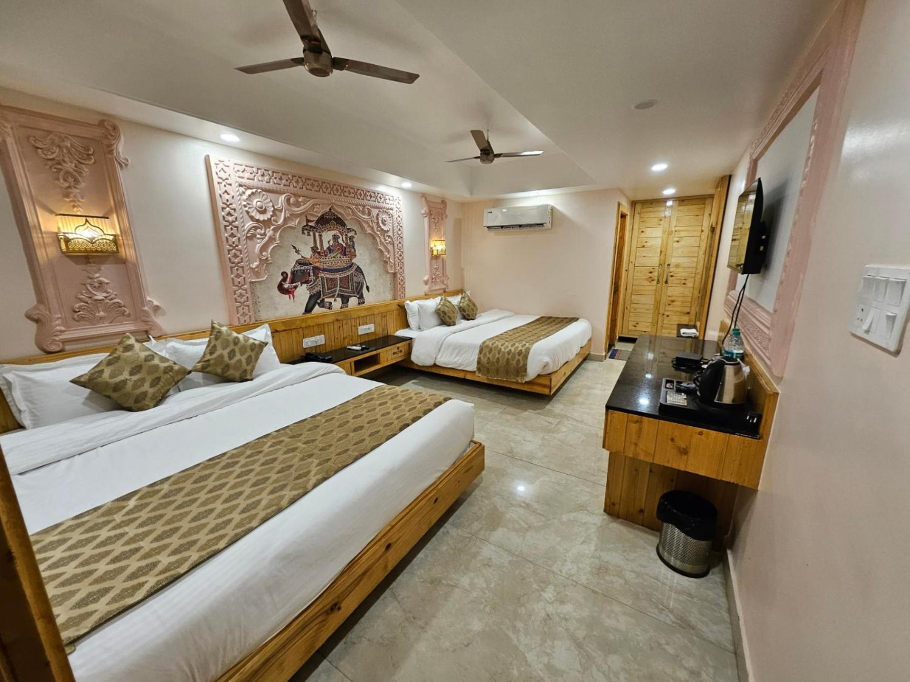 The Mewar Palace And Resort Shivpurī Kültér fotó