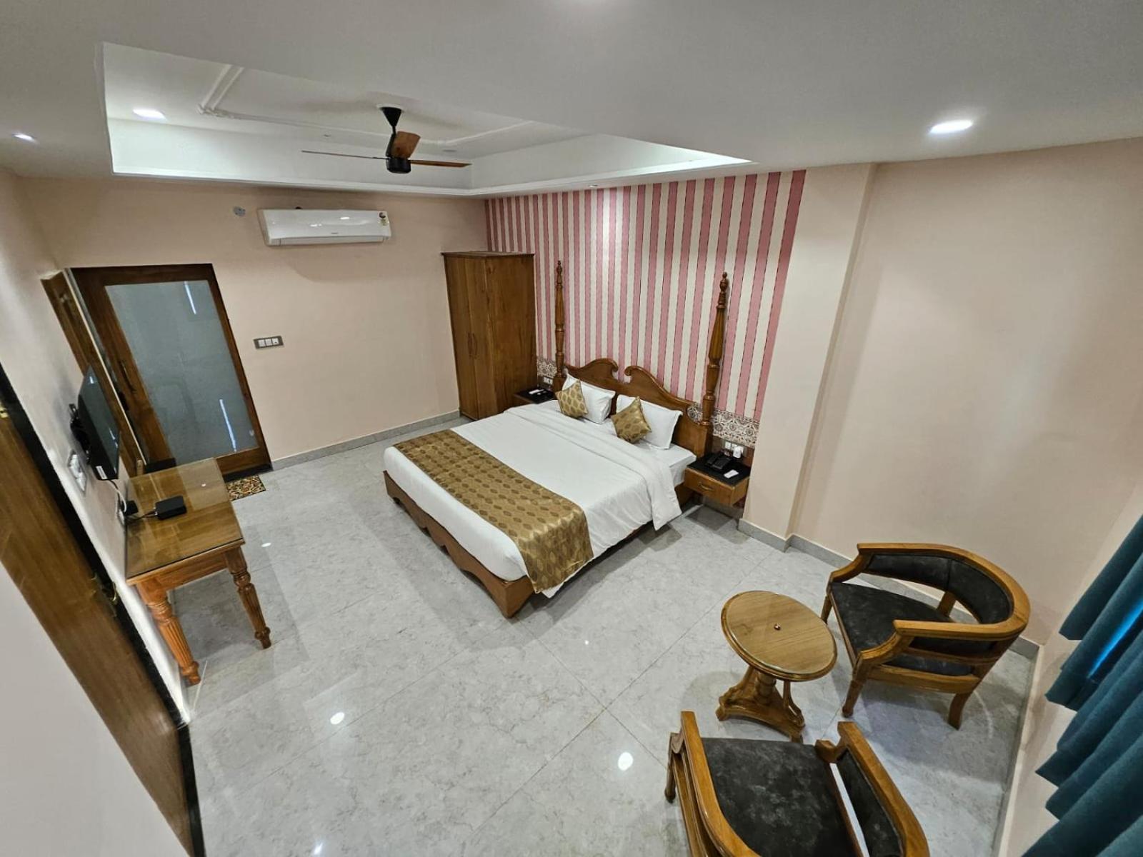 The Mewar Palace And Resort Shivpurī Kültér fotó