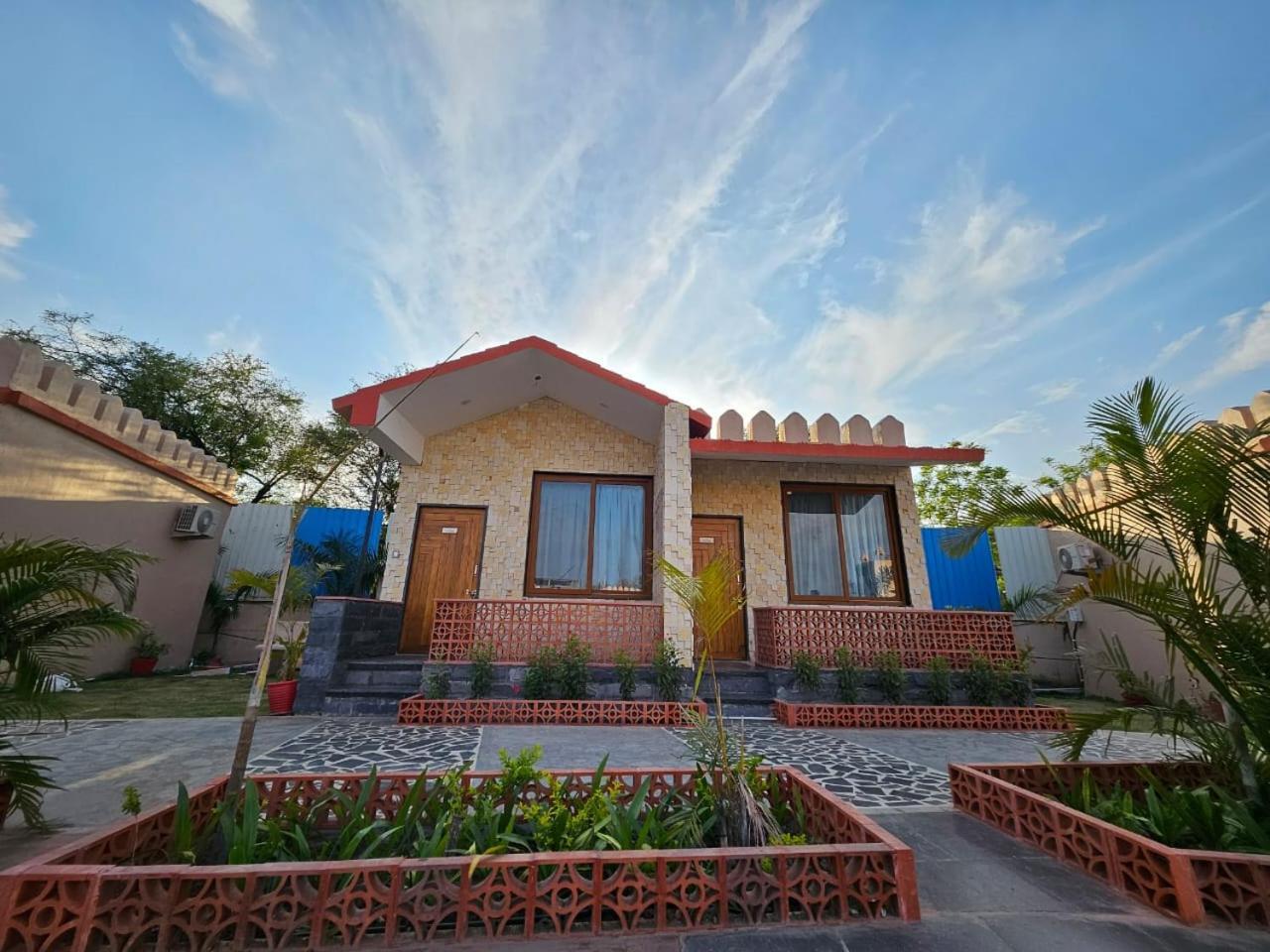 The Mewar Palace And Resort Shivpurī Kültér fotó
